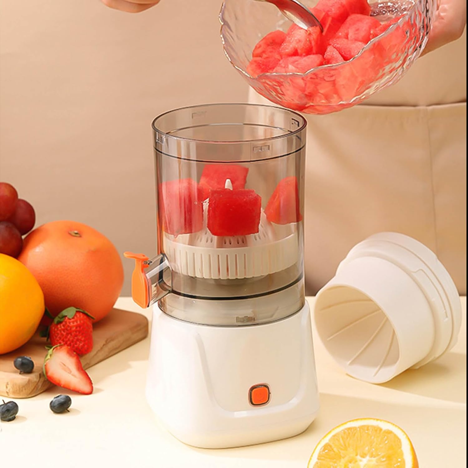 USB Rechargeable Electric Juicer – Compact, Quiet Citrus Juicer for Home or Travel